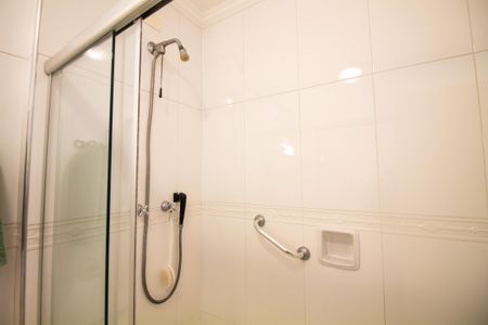 Apartamento à venda com 210m², 4 quartos e 2 vagas Apartamento à venda com 210m², 4 quartos e 2 vagasBanheiro da Suíte