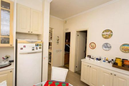 Apartamento à venda com 246m², 4 quartos e 4 vagasFoto 07