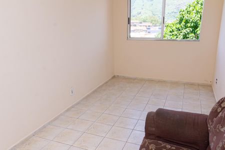 Sala de apartamento para alugar com 2 quartos, 52m² em Cosmos, Rio de Janeiro