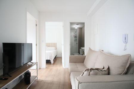 Sala de kitnet/studio para alugar com 1 quarto, 32m² em Jardim Monte Kemel, São Paulo