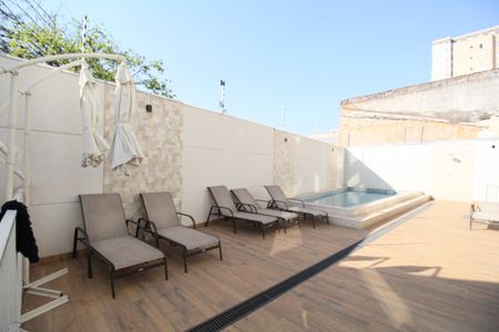 Studio para alugar com 32m², 1 quarto e sem vagaÁrea comum - Piscina