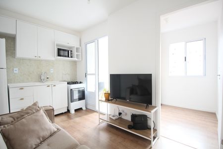 Sala de kitnet/studio para alugar com 1 quarto, 32m² em Jardim Monte Kemel, São Paulo