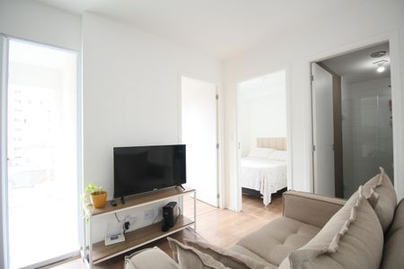 Sala de kitnet/studio para alugar com 1 quarto, 32m² em Jardim Monte Kemel, São Paulo