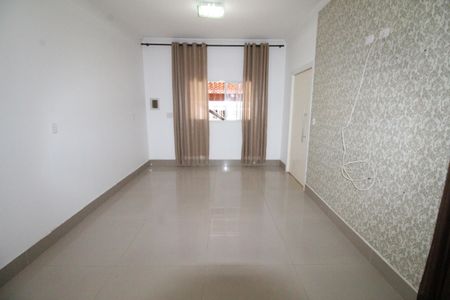 Sala de casa para alugar com 1 quarto, 125m² em Vila Industrial, São José dos Campos