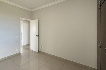 Apartamento à venda com 82m², 3 quartos e 2 vagasQuarto 2