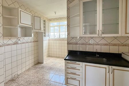 Apartamento à venda com 82m², 3 quartos e 2 vagasCozinha