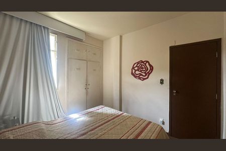 Quarto  de apartamento à venda com 3 quartos, 70m² em Santo Antônio, Belo Horizonte