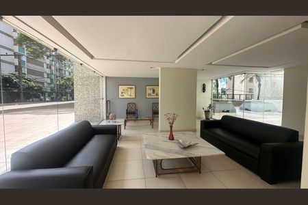 Apartamento à venda com 80m², 3 quartos e 1 vagaHall social 