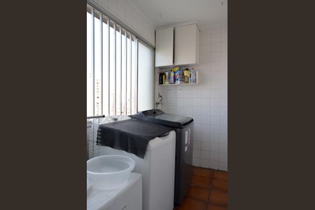 Apartamento à venda com 103m², 2 quartos e 1 vagaÁrea de Serviço