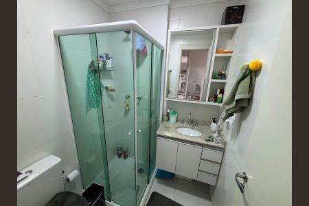 Apartamento à venda com 63m², 2 quartos e 1 vaga Apartamento à venda com 63m², 2 quartos e 1 vagaBanheiro