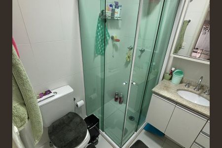 Apartamento à venda com 63m², 2 quartos e 1 vaga Apartamento à venda com 63m², 2 quartos e 1 vagaBanheiro