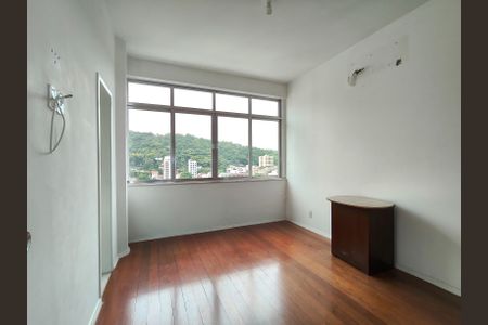 Apartamento à venda com 125m², 3 quartos e 1 vaga Apartamento à venda com 125m², 3 quartos e 1 vagaSuíte