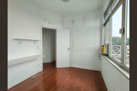 Apartamento à venda com 125m², 3 quartos e 1 vaga Apartamento à venda com 125m², 3 quartos e 1 vagaQuarto 1