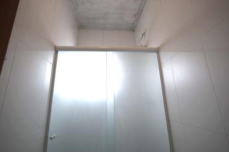 Apartamento à venda com 56m², 2 quartos e 1 vaga Apartamento à venda com 56m², 2 quartos e 1 vagaBanheiro Suíte