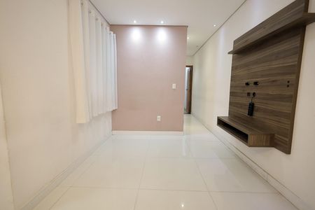 Apartamento à venda com 56m², 2 quartos e 1 vaga Apartamento à venda com 56m², 2 quartos e 1 vagaSala