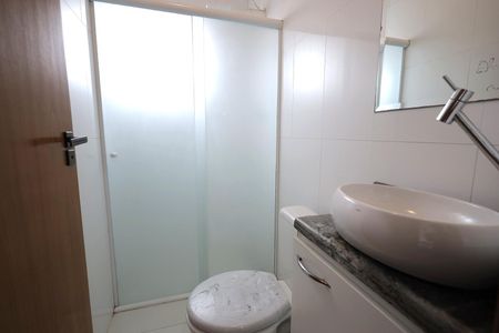 Apartamento à venda com 56m², 2 quartos e 1 vaga Apartamento à venda com 56m², 2 quartos e 1 vagaBanheiro Suíte