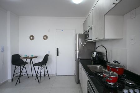Cozinha de apartamento à venda com 1 quarto, 104m² em Jardim Monte Kemel, São Paulo