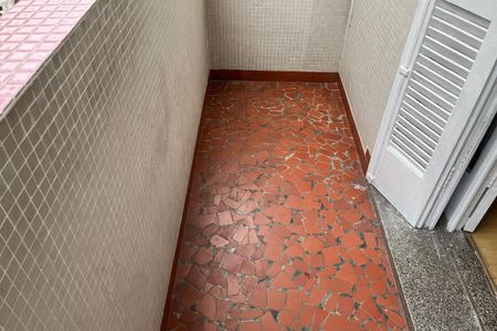 Apartamento para alugar com 69m², 2 quartos e sem vagaVaranda do Quarto 2