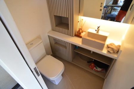 Apartamento à venda com 125m², 2 quartos e 2 vagas Apartamento à venda com 125m², 2 quartos e 2 vagasBanheiro Terraço