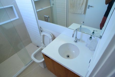 Apartamento à venda com 125m², 2 quartos e 2 vagas Apartamento à venda com 125m², 2 quartos e 2 vagasBanheiro Suíte 1