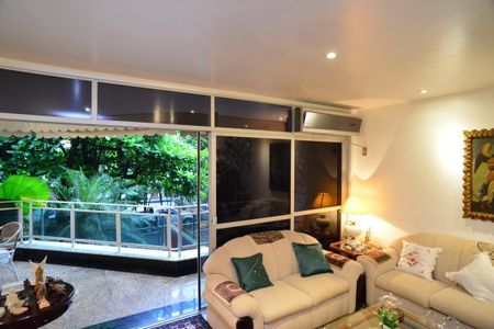 Sala de apartamento à venda com 3 quartos, 170m² em Barra da Tijuca, Rio de Janeiro