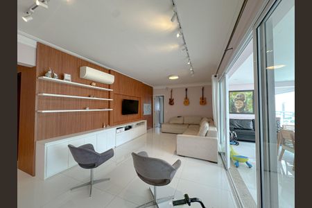 Sala de apartamento à venda com 3 quartos, 145m² em Barra Funda, São Paulo