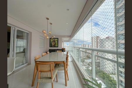 Apartamento à venda com 145m², 3 quartos e 3 vagasVaranda