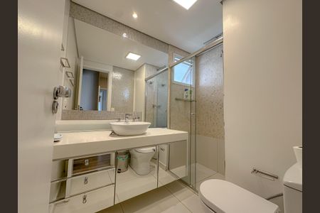 Apartamento à venda com 145m², 3 quartos e 3 vagasBanheiro Suíte Master