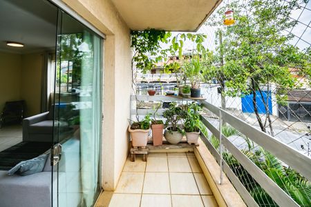 Apartamento à venda com 3 quartos, 106m² em Heliópolis, Belo Horizonte