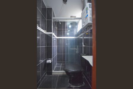 Apartamento para alugar com 60m², 2 quartos e 1 vagaDetalhe do Banheiro da Suite