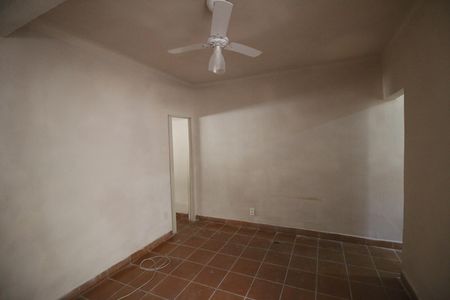 Casa para alugar com 872m², 2 quartos e sem vagaSala