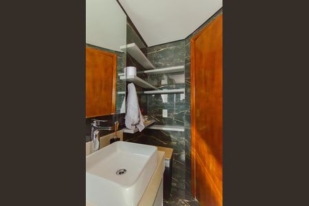 Apartamento à venda com 269m², 4 quartos e 3 vagasBanheiro Social