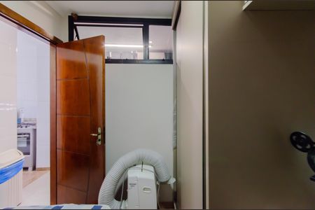 Apartamento à venda com 269m², 4 quartos e 3 vagasQuarto de Serviço