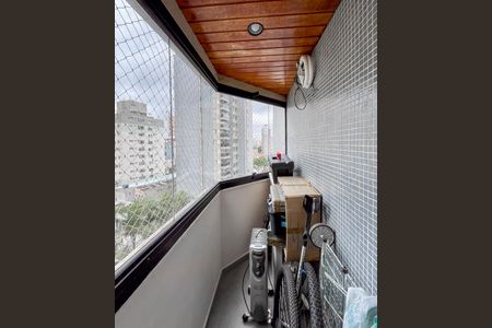 Apartamento à venda com 269m², 4 quartos e 3 vagas Apartamento à venda com 269m², 4 quartos e 3 vagasSacada 2