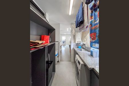 Apartamento à venda com 269m², 4 quartos e 3 vagas Apartamento à venda com 269m², 4 quartos e 3 vagasÁrea de Serviço