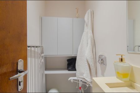 Apartamento à venda com 269m², 4 quartos e 3 vagasBanheiro de serviço