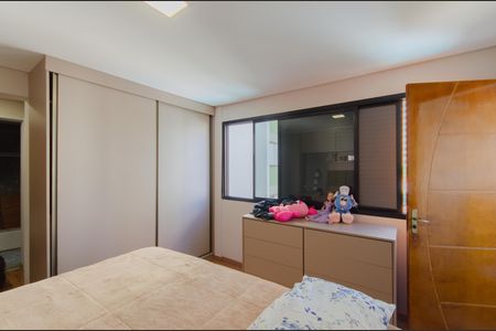 Apartamento à venda com 269m², 4 quartos e 3 vagasSuíte 2