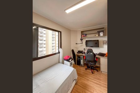 Apartamento à venda com 269m², 4 quartos e 3 vagas Apartamento à venda com 269m², 4 quartos e 3 vagasQuarto 4