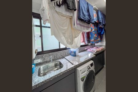 Apartamento à venda com 269m², 4 quartos e 3 vagas Apartamento à venda com 269m², 4 quartos e 3 vagasÁrea de Serviço