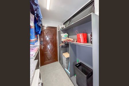 Apartamento à venda com 269m², 4 quartos e 3 vagas Apartamento à venda com 269m², 4 quartos e 3 vagasÁrea de Serviço