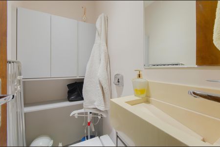 Apartamento à venda com 269m², 4 quartos e 3 vagasBanheiro de serviço