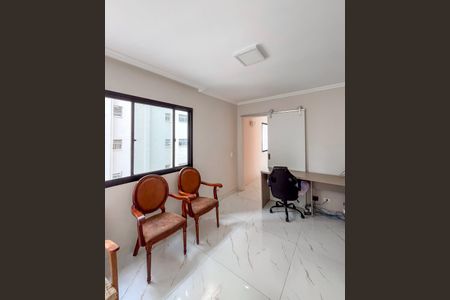 Apartamento à venda com 269m², 4 quartos e 3 vagas Apartamento à venda com 269m², 4 quartos e 3 vagasSala 2