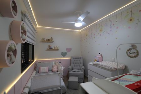 Apartamento à venda com 94m², 3 quartos e 2 vagasQuarto 2 