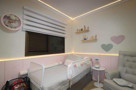 Apartamento à venda com 94m², 3 quartos e 2 vagasQuarto 2 