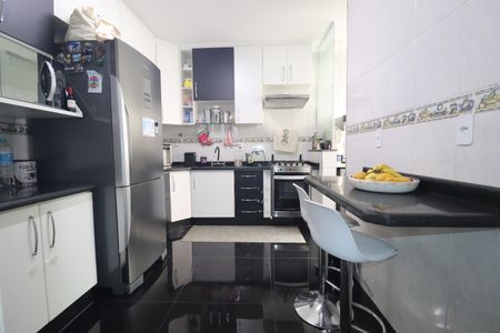 Apartamento à venda com 94m², 3 quartos e 2 vagasCozinha