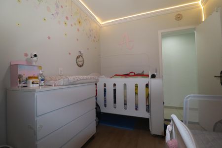 Apartamento à venda com 94m², 3 quartos e 2 vagasQuarto 2 