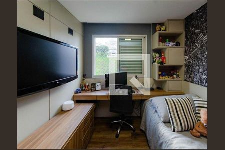 Apartamento à venda com 125m², 4 quartos e 2 vagasQuarto 