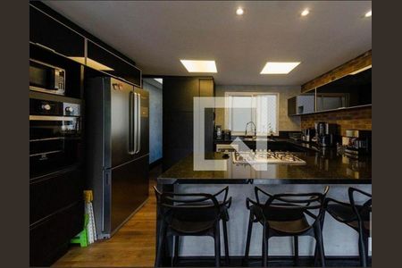 Apartamento à venda com 125m², 4 quartos e 2 vagasCozinha 