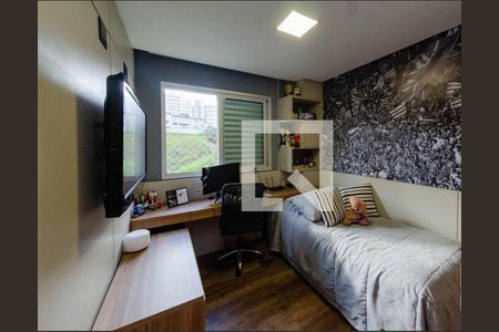 Apartamento à venda com 125m², 4 quartos e 2 vagasQuarto 