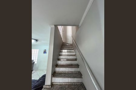 Escada de casa à venda com 3 quartos, 85m² em Sacomã, São Paulo